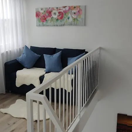 Nahe Airport Ber Adlershof Maisonettewohnung