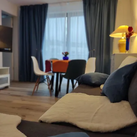 Nahe Airport Ber Adlershof Maisonettewohnung Шёнефельд