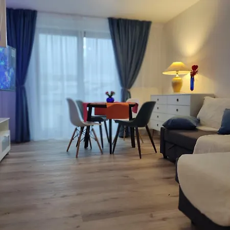 Nahe Airport Ber Adlershof Maisonettewohnung * Шёнефельд