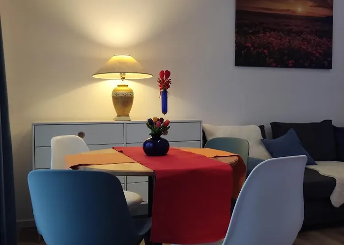 Nahe Airport Ber Adlershof Maisonettewohnung *